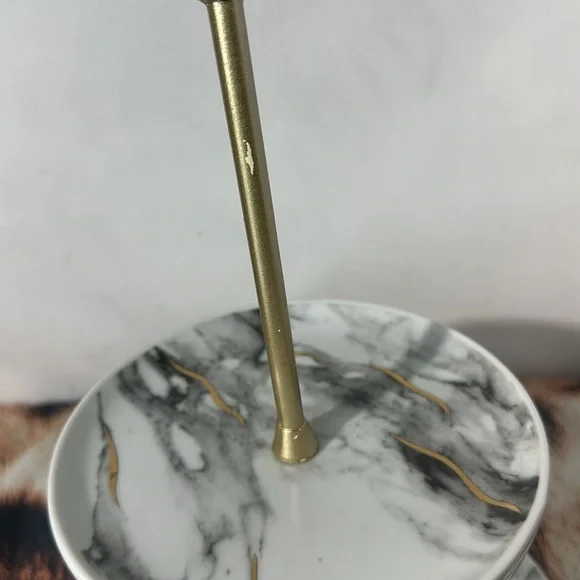 Dining Table Creative Cake Stand  Afternoon Tea Party - Picture 2 of 3